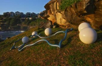 Sydney’s Sculpture by the Sea: Art in a Breathtaking Setting Sculpture by the Sea Sydney