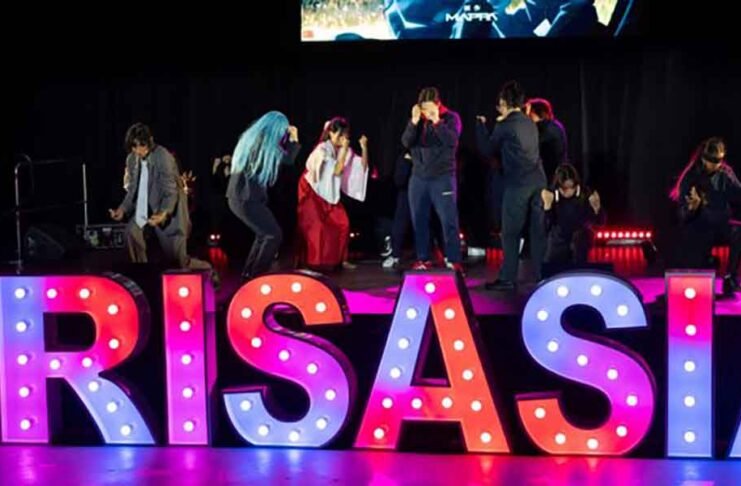 bris-asia-stage-show