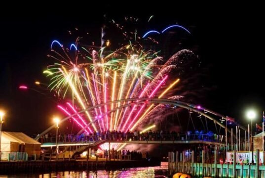 Celebrating Summer at Frankston: The Waterfront Festival Experience frankston-fireworks-at-the-waterfront-festival
